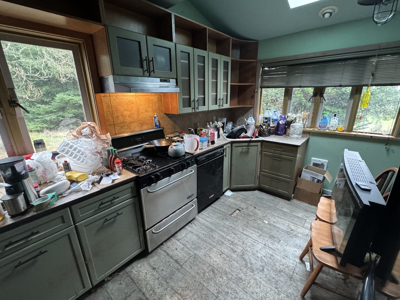 Olalla kitchen before