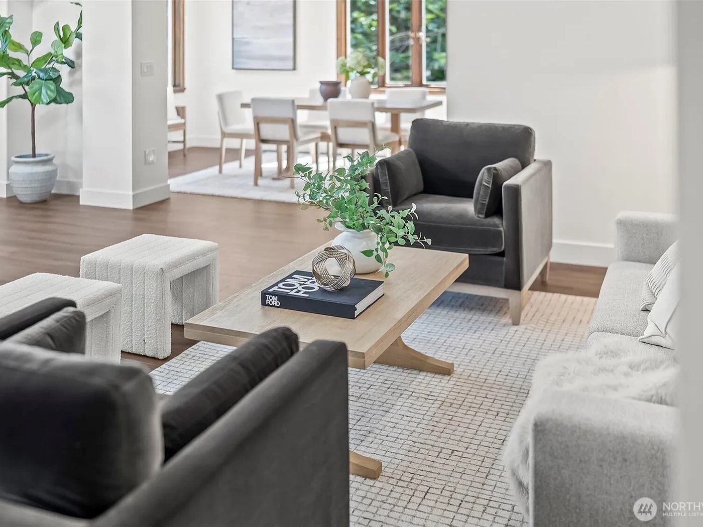 Olalla living room