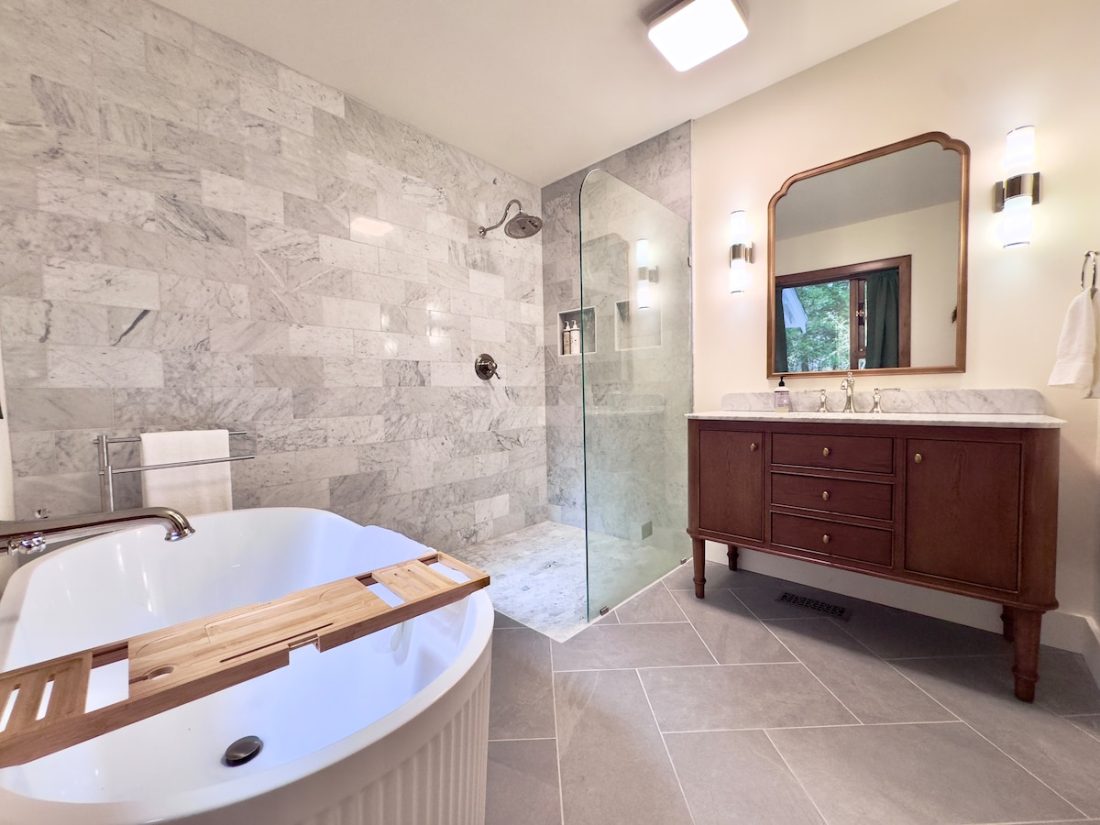 Mystical Garden Suite, Olalla WA